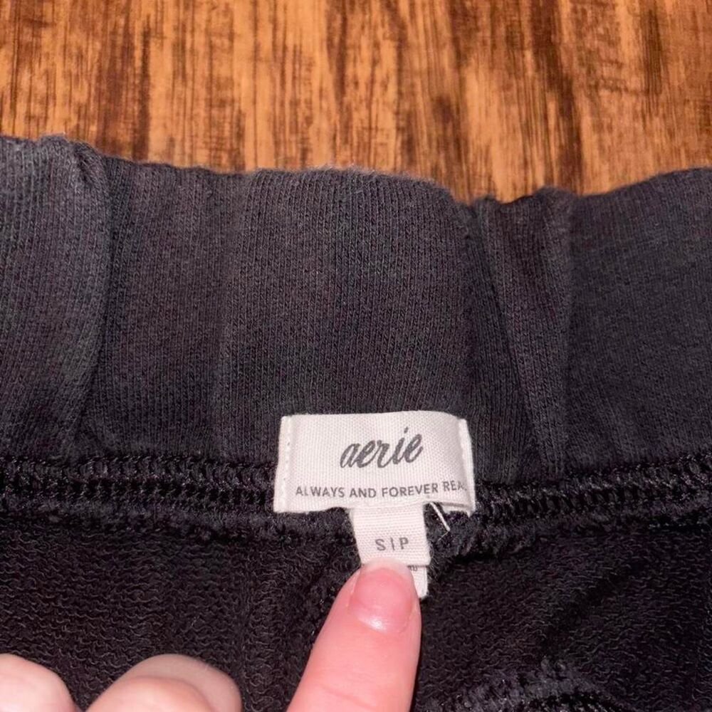 Aerie Women's Black and Navy Shorts - Picture 3 of 4